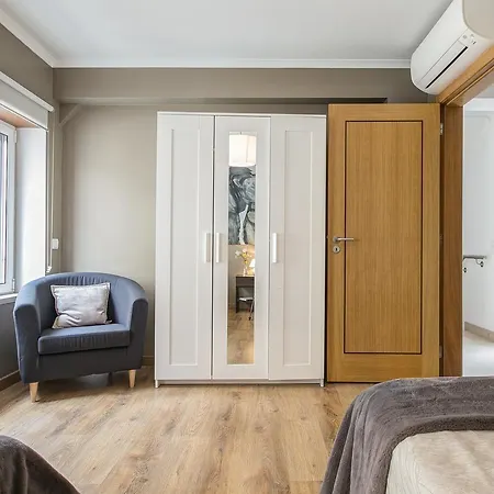 Appartement Empire Building By Homing *