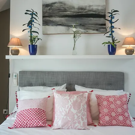 Empire Building By Homing Appartement